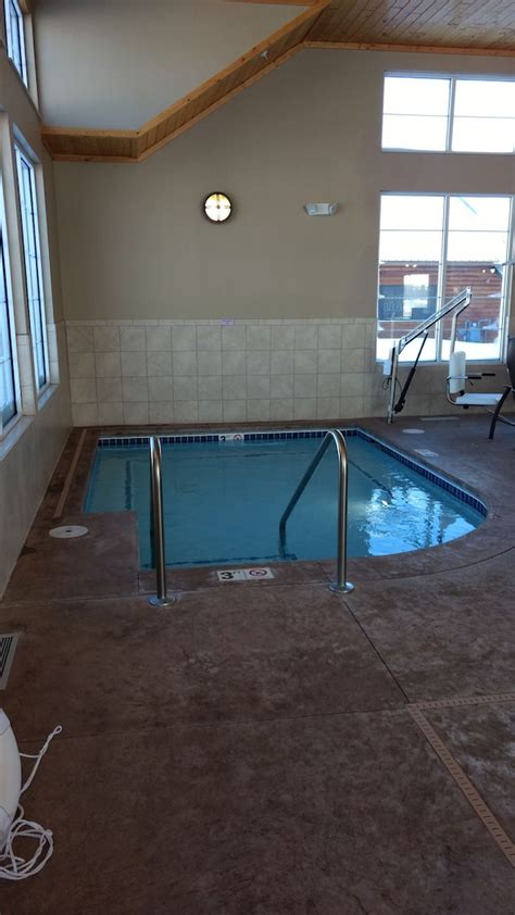 Grandstay Hotel Suites Thief River Falls Reviews, Deals